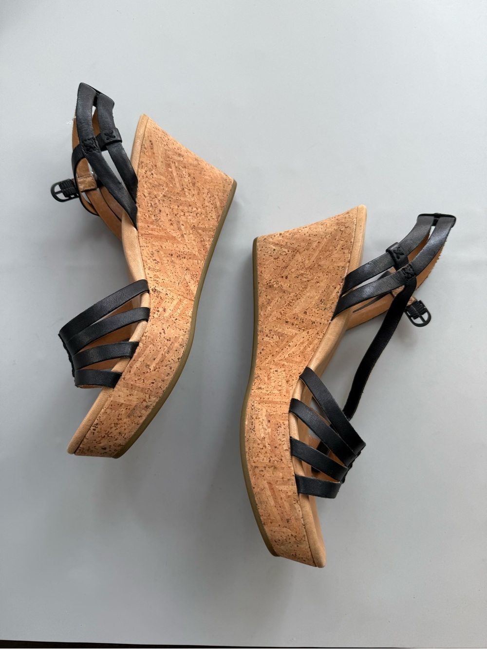 UGG Brigitte Wedge Sandals Leather Cork Platform Black Tan 7.5 - Picture 3 of 7